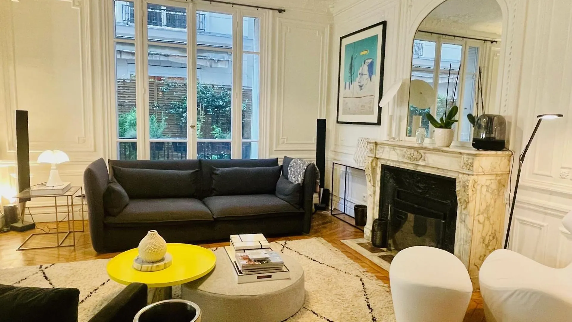 Comme Une Maison A Deux Pas De L'Arc De Triomphe Paříž