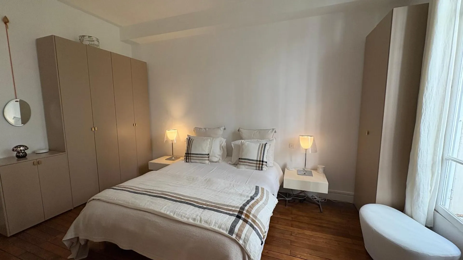 Comme Une Maison A Deux Pas De L'Arc De Triomphe Paříž Apartmán